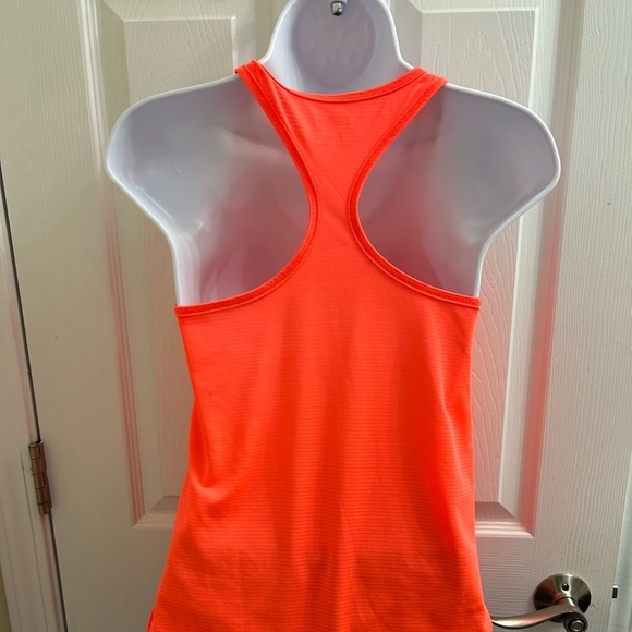 COPY - Danskin Now Racerback Top - Picture 5 of 8